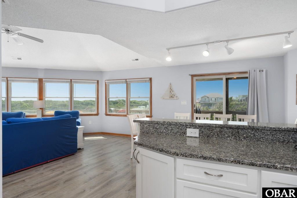 Image 10 of property listing at 644 Ocean Front Arch Lot 4, Corolla, NC 27927
