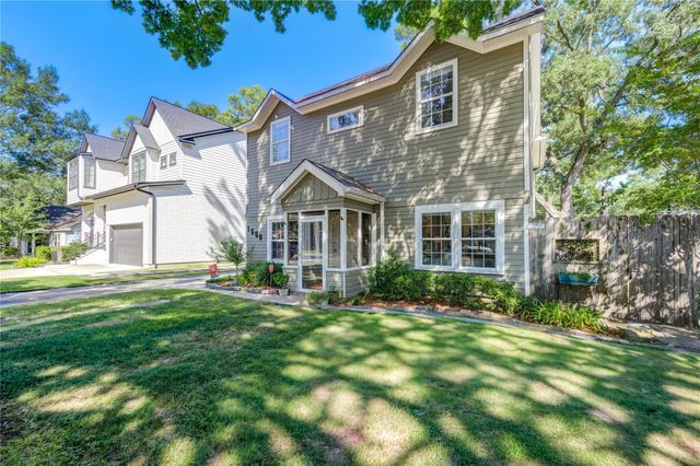 1550 Sue Barnett Drive, Houston, TX 77018