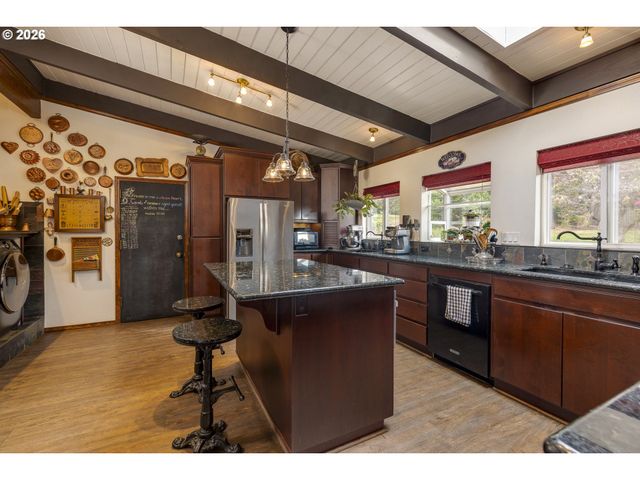6690 AUMSVILLE Hwy, Salem, OR 97317