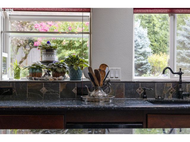 6690 AUMSVILLE Hwy, Salem, OR 97317