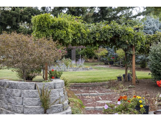 6690 AUMSVILLE Hwy, Salem, OR 97317
