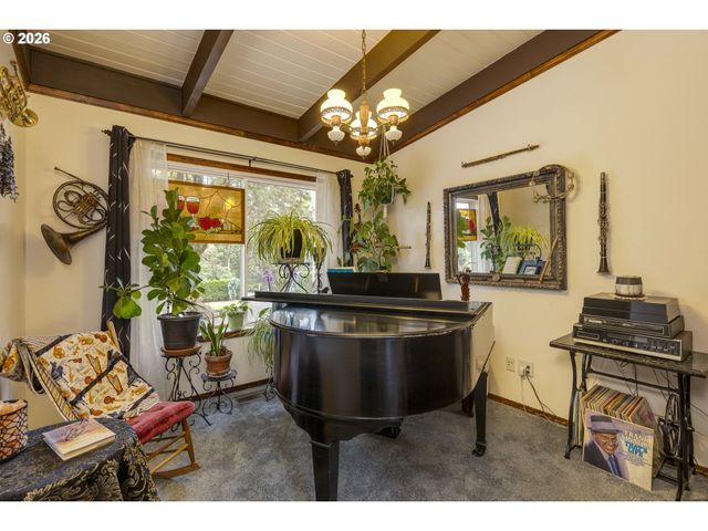 6690 AUMSVILLE Hwy, Salem, OR 97317