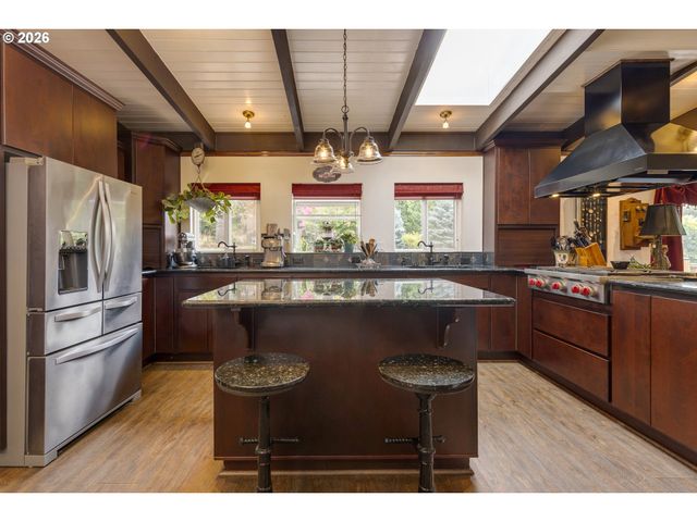 6690 AUMSVILLE Hwy, Salem, OR 97317