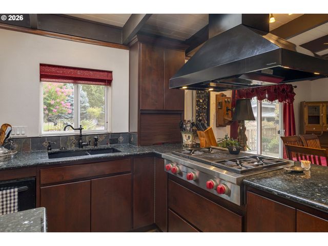 6690 AUMSVILLE Hwy, Salem, OR 97317