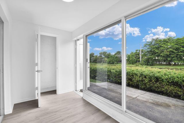 8807 Bella Vista Drive 280, Boca Raton, FL 33433