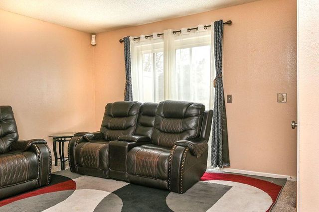 536 78th Avenue NE, Spring Lake Park, MN 55432