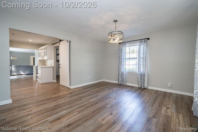 1061 Truwood Drive, Rochester Hills, MI 48307