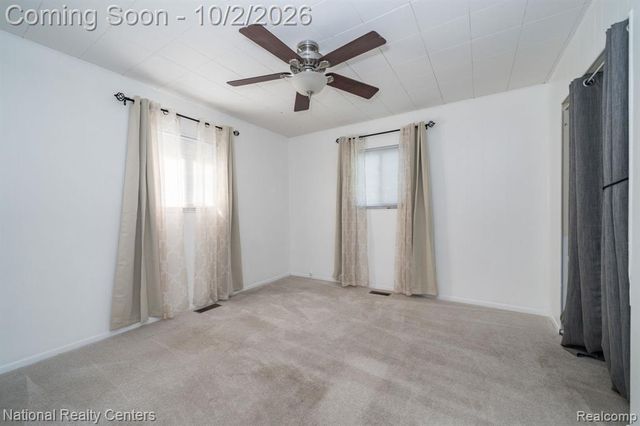1061 Truwood Drive, Rochester Hills, MI 48307