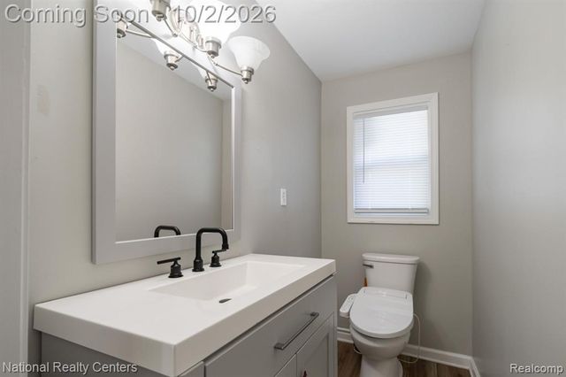 1061 Truwood Drive, Rochester Hills, MI 48307