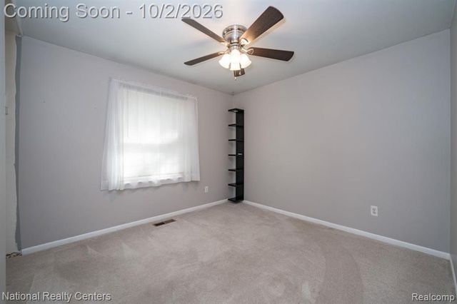 1061 Truwood Drive, Rochester Hills, MI 48307