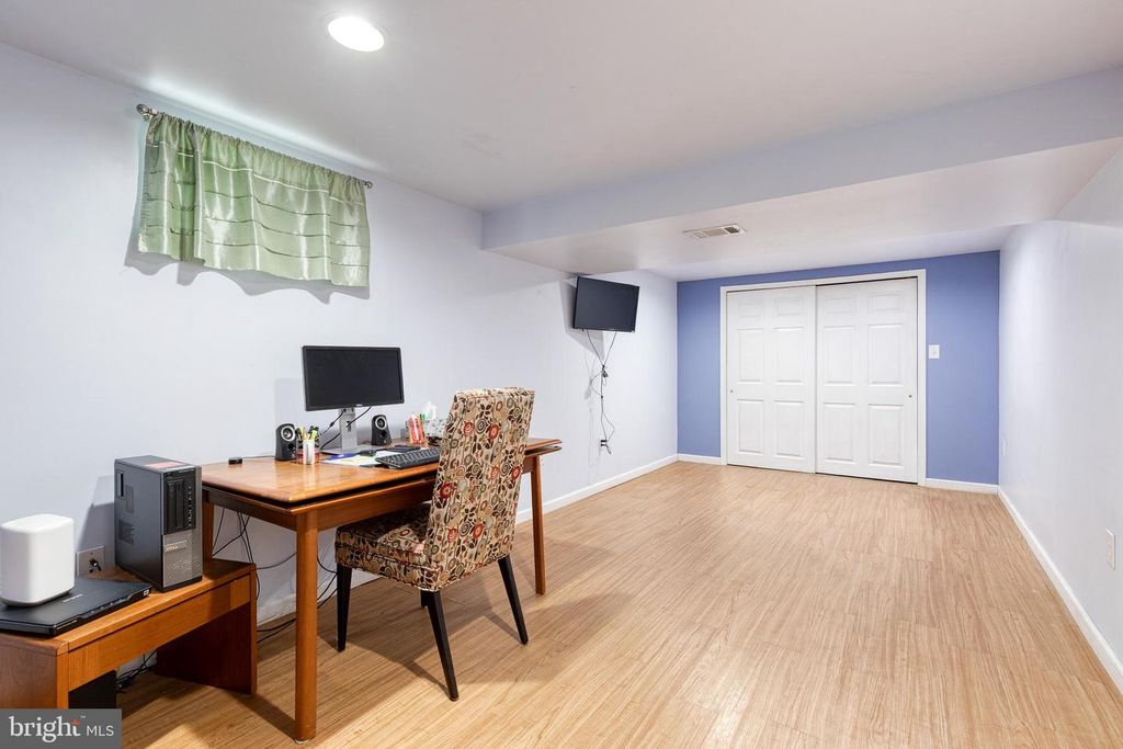 Image 28 of property listing at 2608 BRADWELL CT, Parkville, MD 21234