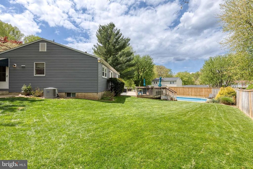 Image 30 of property listing at 2608 BRADWELL CT, Parkville, MD 21234