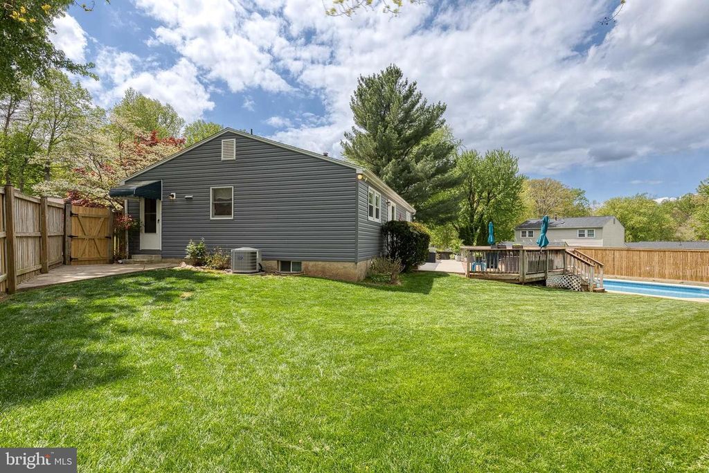 Image 31 of property listing at 2608 BRADWELL CT, Parkville, MD 21234