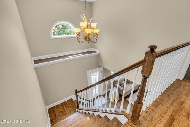 112 Pinewood Road, Toms River, NJ 08753
