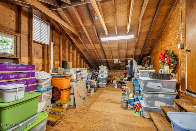 112 Pinewood Road, Toms River, NJ 08753