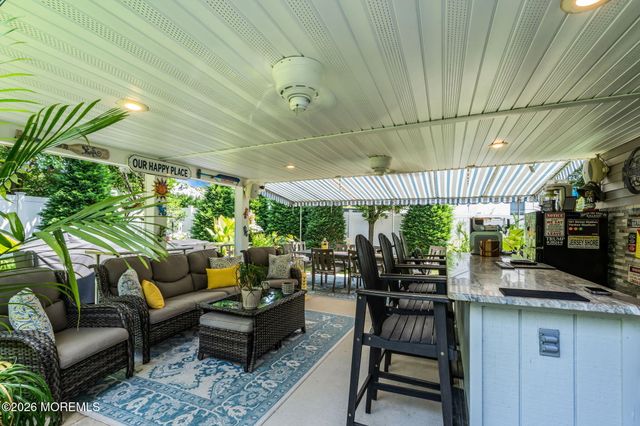 112 Pinewood Road, Toms River, NJ 08753
