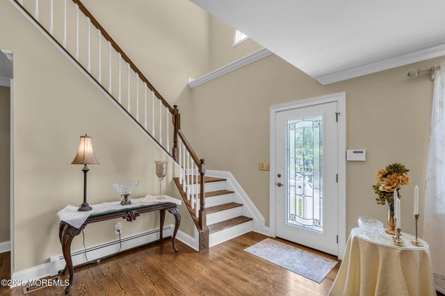 112 Pinewood Road, Toms River, NJ 08753