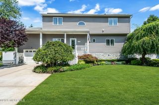 112 Pinewood Road, Toms River, NJ 08753