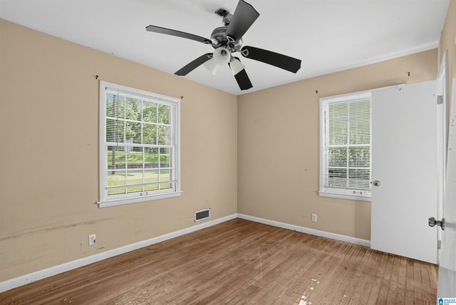212 RED OAK ROAD, Birmingham, AL 35206