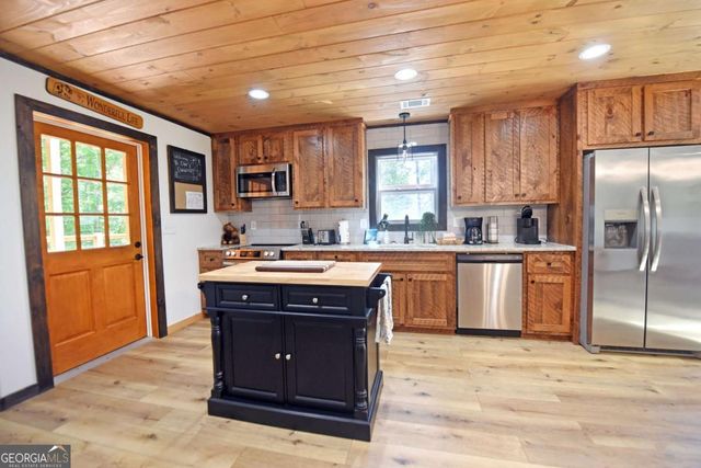 709 Lyric Lane, Ellijay, GA 30540