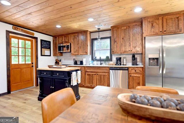 709 Lyric Lane, Ellijay, GA 30540