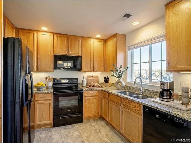 1226 S Quintero Ct, Aurora, CO 80017