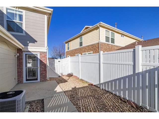 1226 S Quintero Ct, Aurora, CO 80017