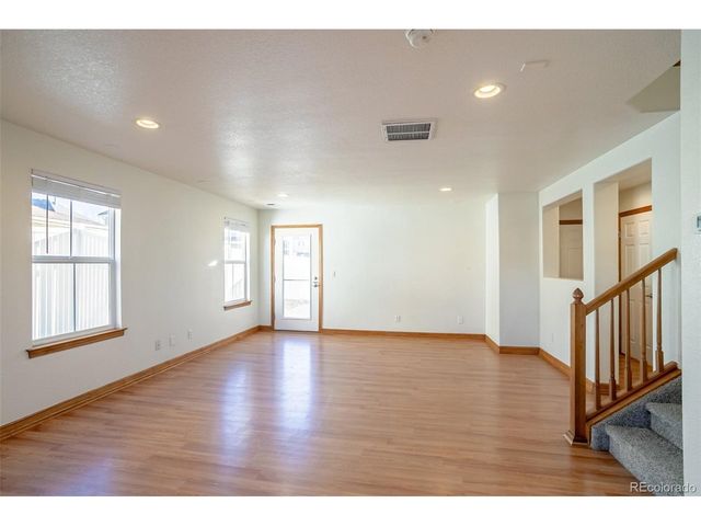 1226 S Quintero Ct, Aurora, CO 80017