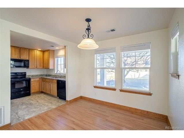 1226 S Quintero Ct, Aurora, CO 80017