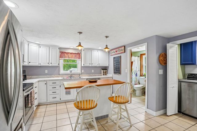 70 Lane Road, Raymond, NH 03077