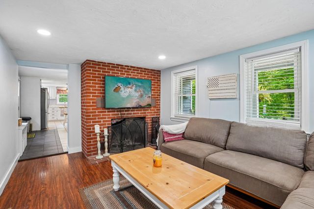 70 Lane Road, Raymond, NH 03077