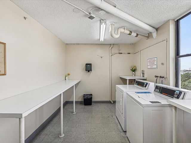 255 DOLPHIN POINT 404, Clearwater Beach, FL 33767