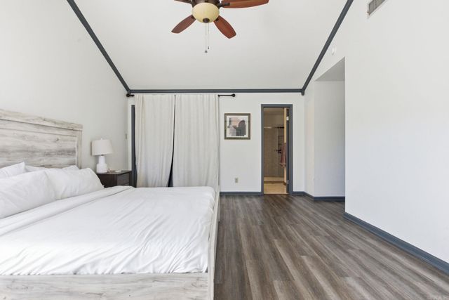 30 Summerland Ct, Little Rock, AR 72227