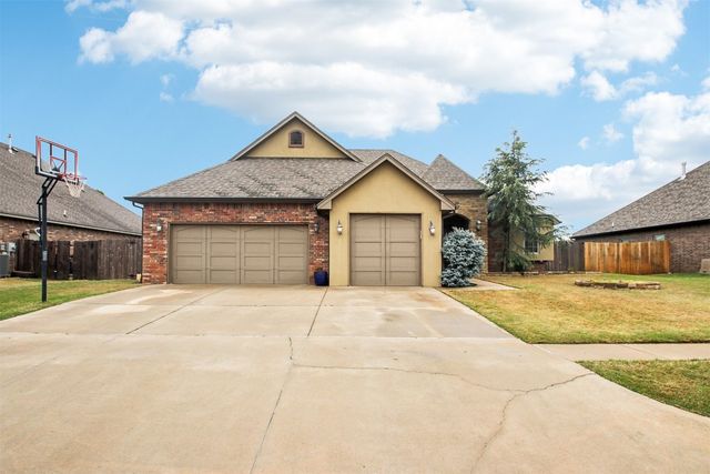 11632 NW 109th Street, Yukon, OK 73099