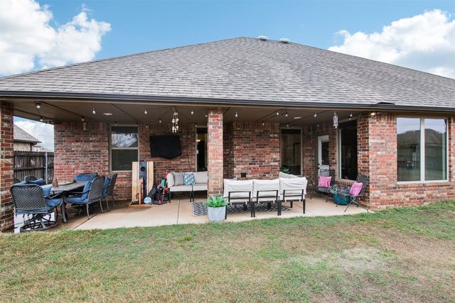 11632 NW 109th Street, Yukon, OK 73099