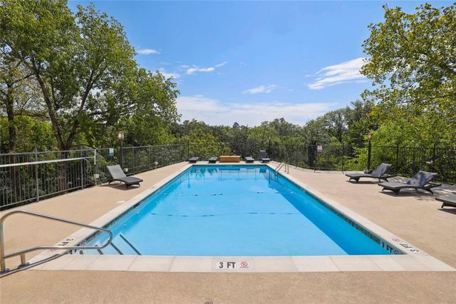 2285 Peachtree Road NE 404, Atlanta, GA 30309