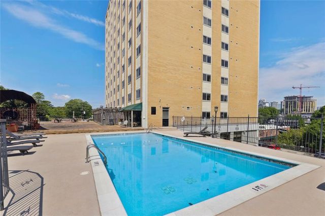 2285 Peachtree Road NE 404, Atlanta, GA 30309