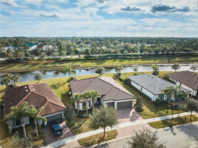 5063 Pendelton Square, Vero Beach, FL 32967