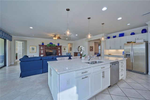 5063 Pendelton Square, Vero Beach, FL 32967