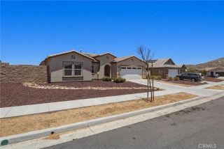 570 Farmstead, Hemet, CA 92543
