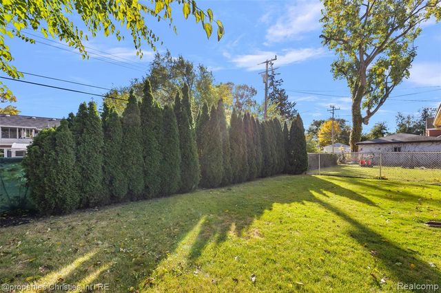 4795 W West Outer Drive, Detroit, MI 48221