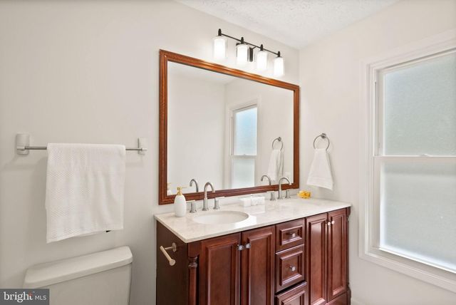104 BRIARWOOD CT, Sterling, VA 20164
