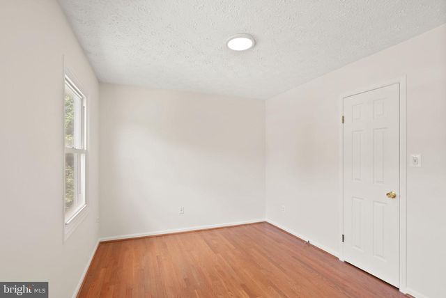 104 BRIARWOOD CT, Sterling, VA 20164
