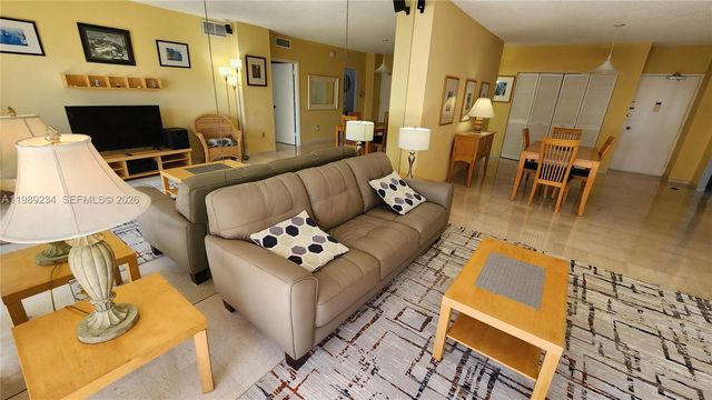 1980 S Ocean Dr 10A, Hallandale Beach, FL 33009