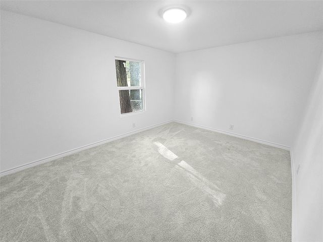 106 Silveroaks Street, Gun Barrel City, TX 75156