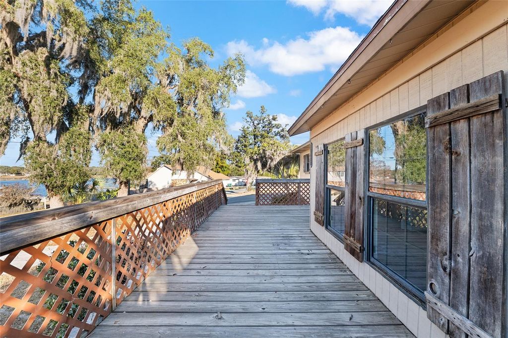 Image 6 of property listing at 10577 SE 101ST AVENUE ROAD, Belleview, FL 34420