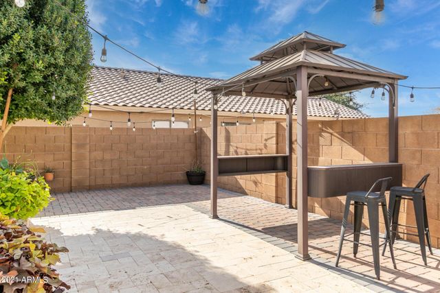 6521 W Pomo Street, Phoenix, AZ 85043