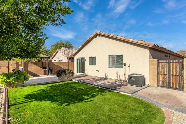 6521 W Pomo Street, Phoenix, AZ 85043
