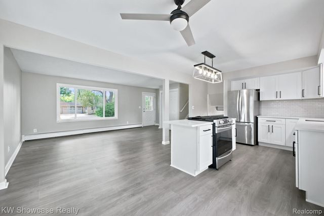 3412 W Clarice Avenue, Highland Charter Township, MI 48356