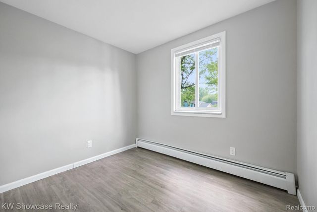 3412 W Clarice Avenue, Highland Charter Township, MI 48356